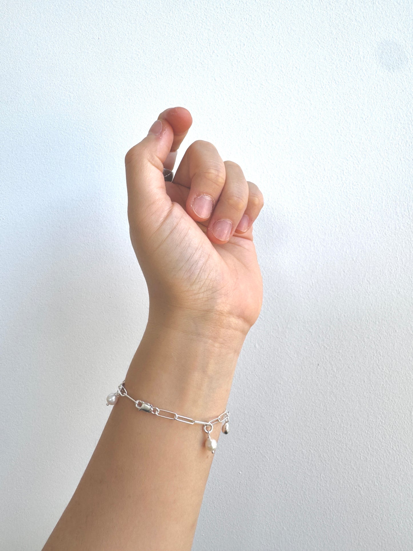Pearl & Silver Drop Bracelet – Designed by Jenlet