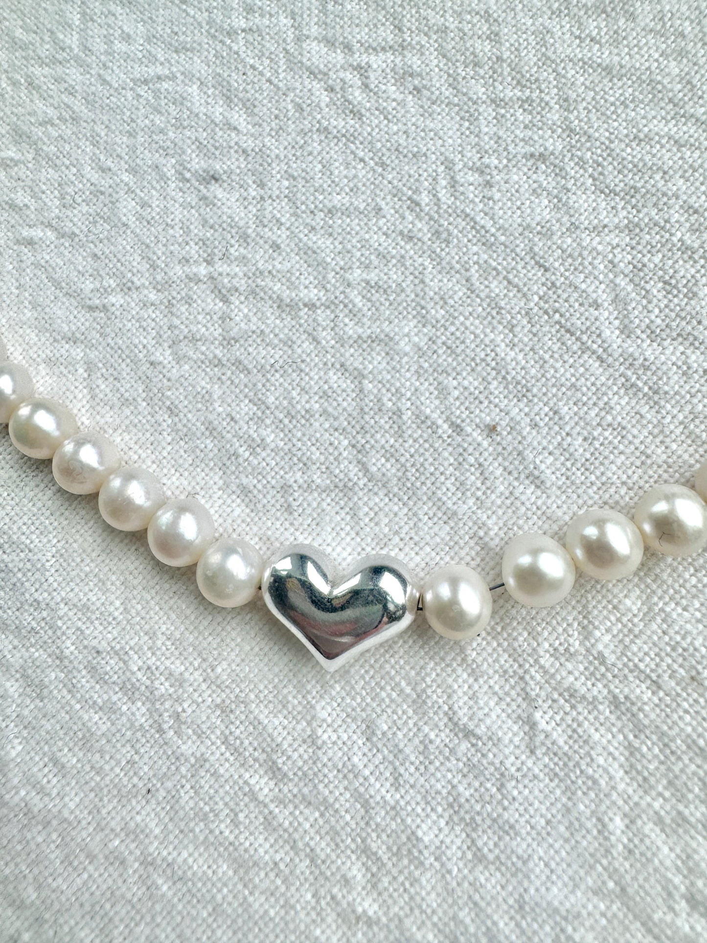 ✧ Handmade Pearl Choker with Silver Heart – by Jenlet