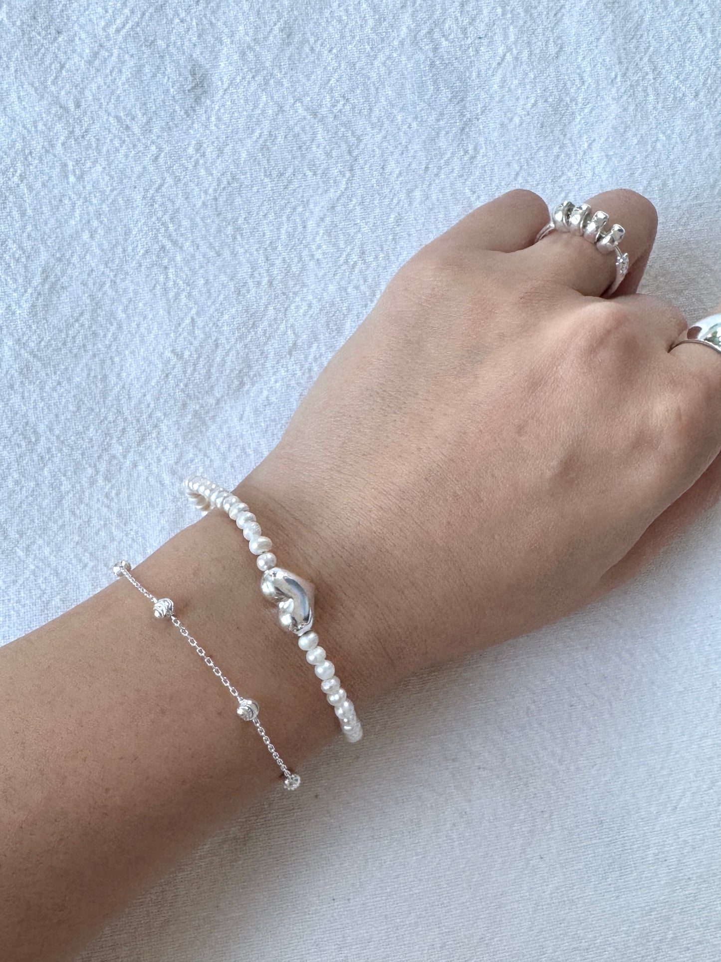Freshwater Pearl Bracelet with Silver Heart – Adjustable 6.5” to 8”