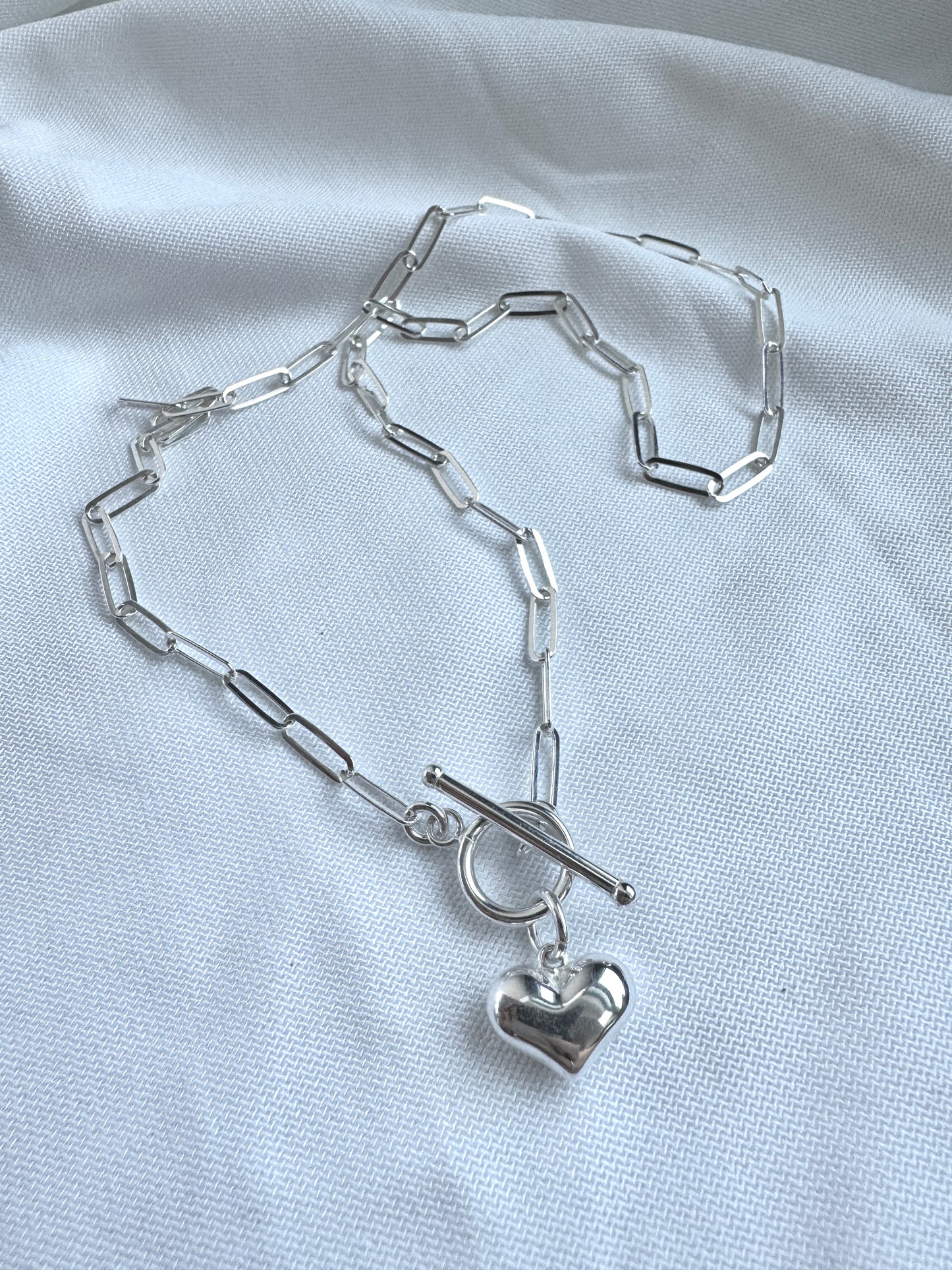 ✧ Chunky Silver Heart Necklace – Paperclip Chain with Toggle Clasp
