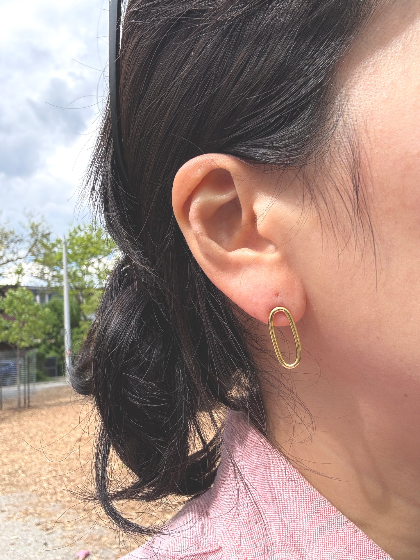 Gold Oval Stud Earrings – Minimalist 925 Silver with Gold Plating
