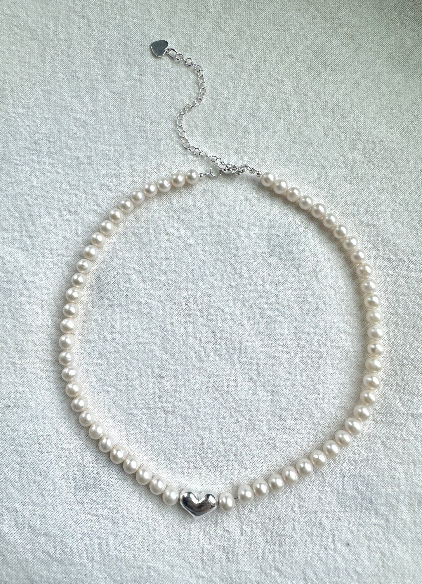 ✧ Handmade Pearl Choker with Silver Heart – by Jenlet