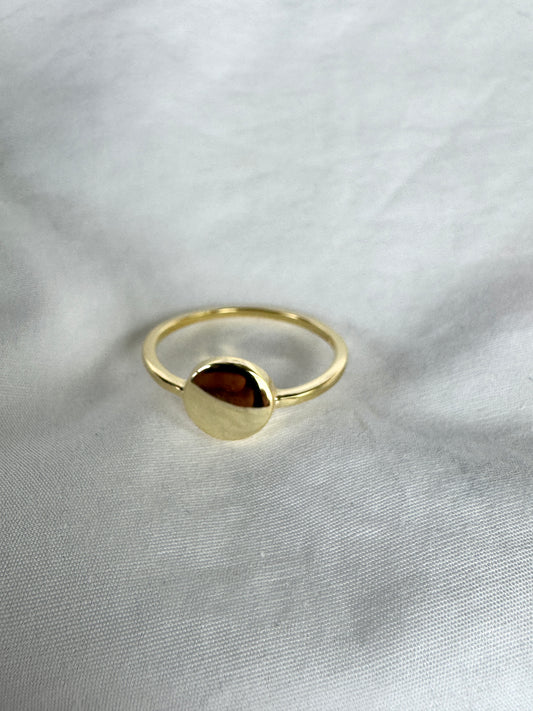 Minimal Oval Shape Ring – 18K Gold Vermeil on Sterling Silver