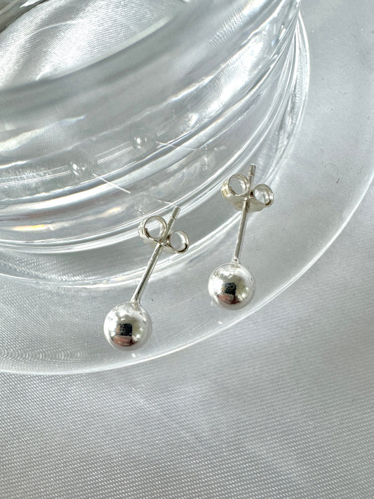 5mm Silver Ball Stud Earrings – Classic 925 Sterling Silver
